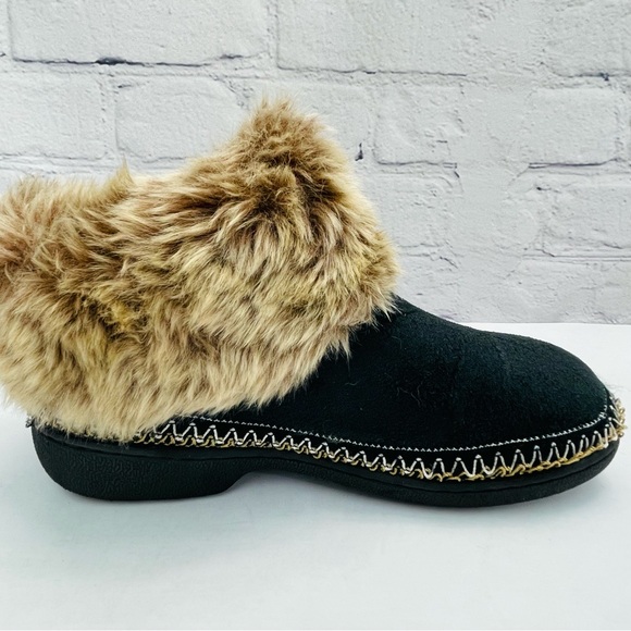 Women's Isotoner Woodlands Faux Fur Booties Slippers 7.5-8 - Picture 3 of 6